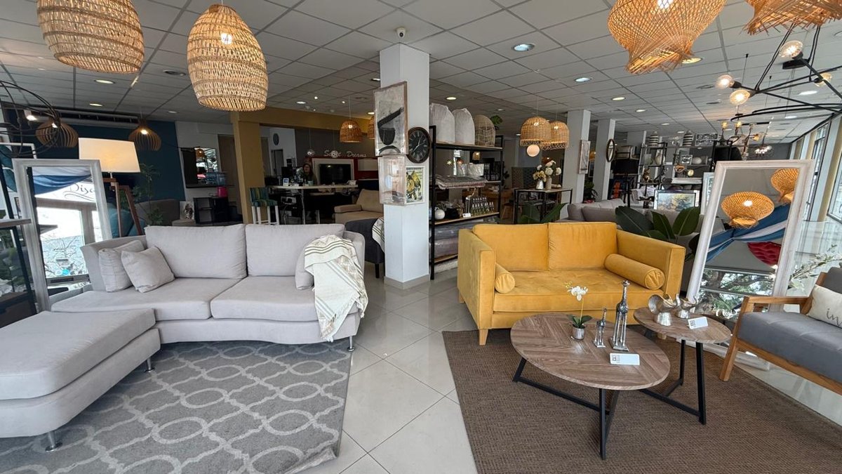 Sillones a medida en el showroom de zona oeste - ID HOME Morón